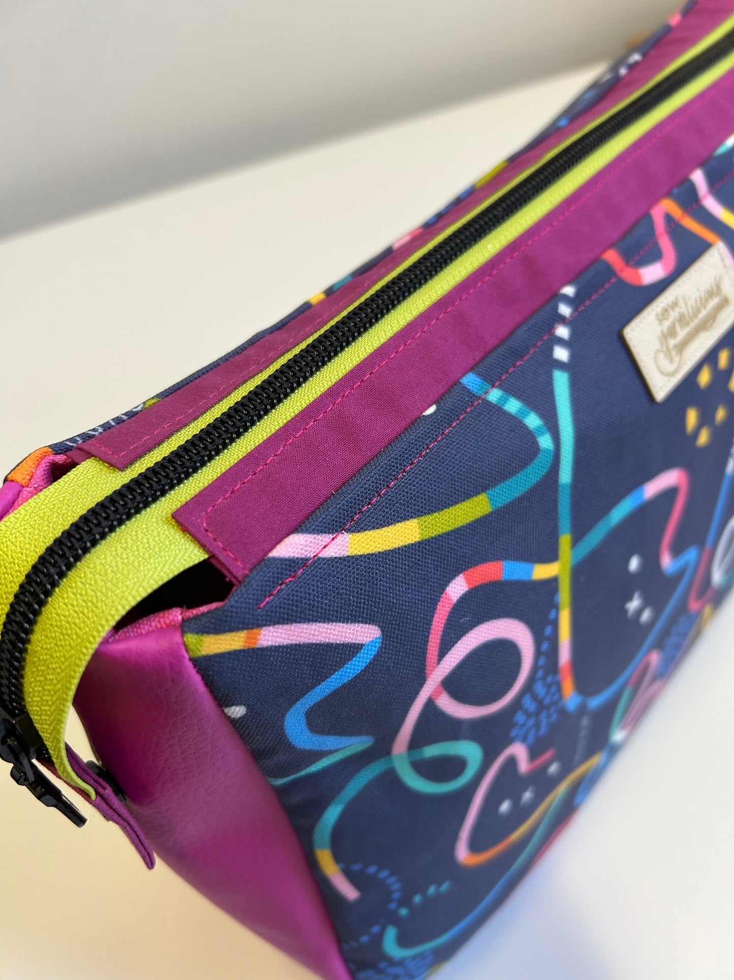Zip-It Pouch Large Cats