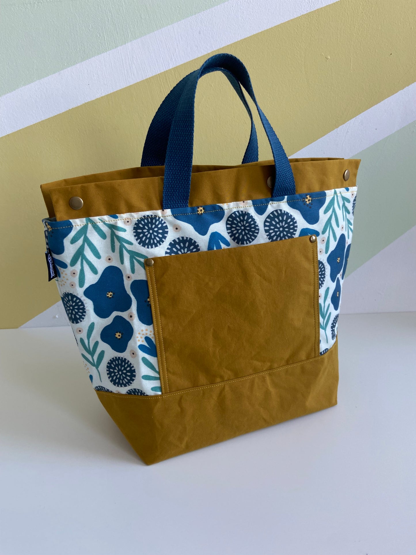 Large Snaps Bag