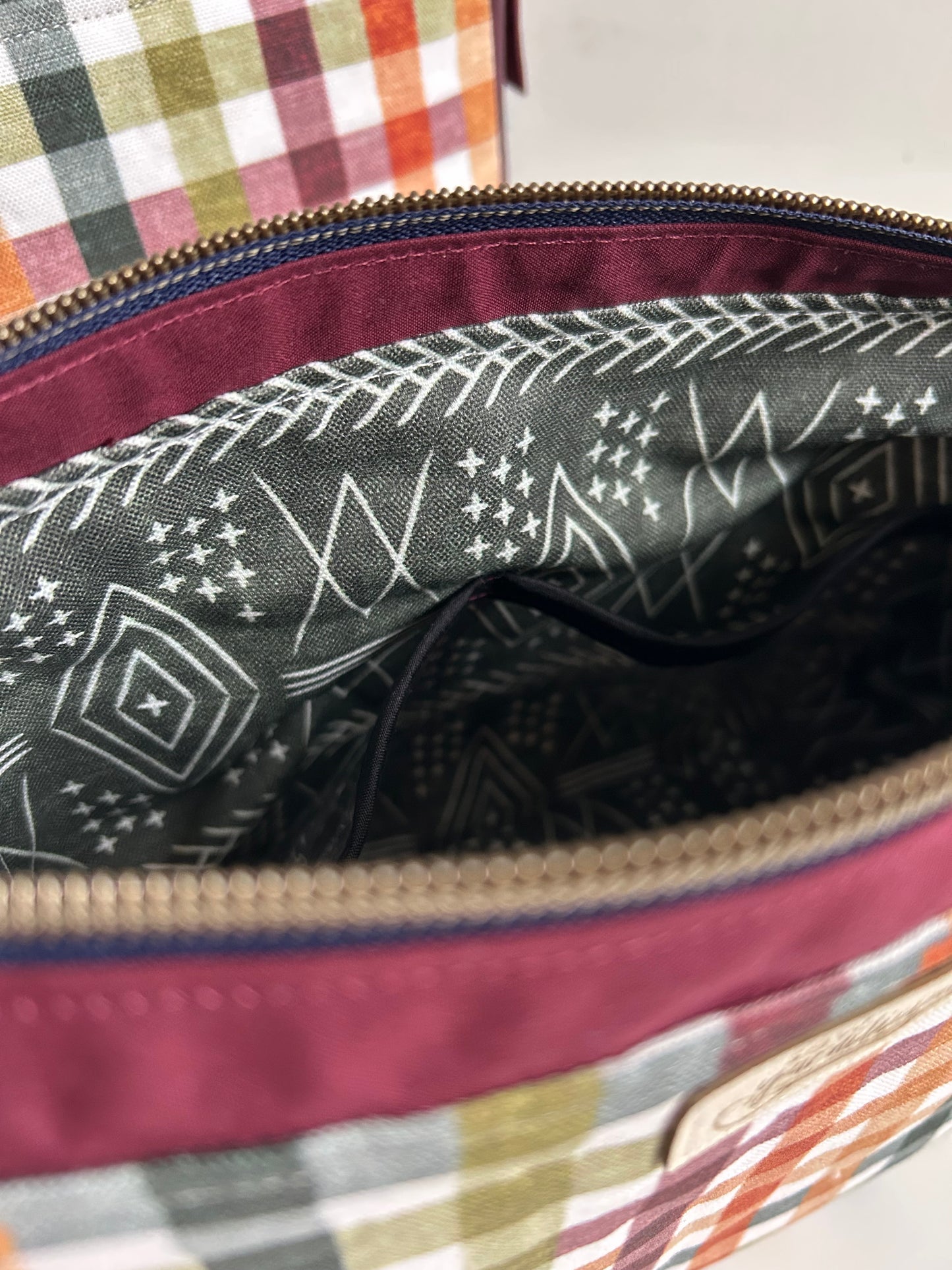 Zip-It Pouch Medium