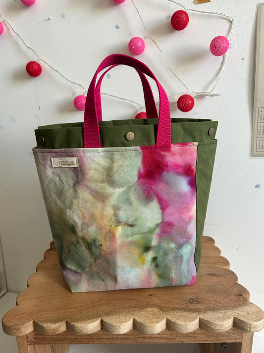 Ice Dyed Medium Snaps Bag 🩷💚