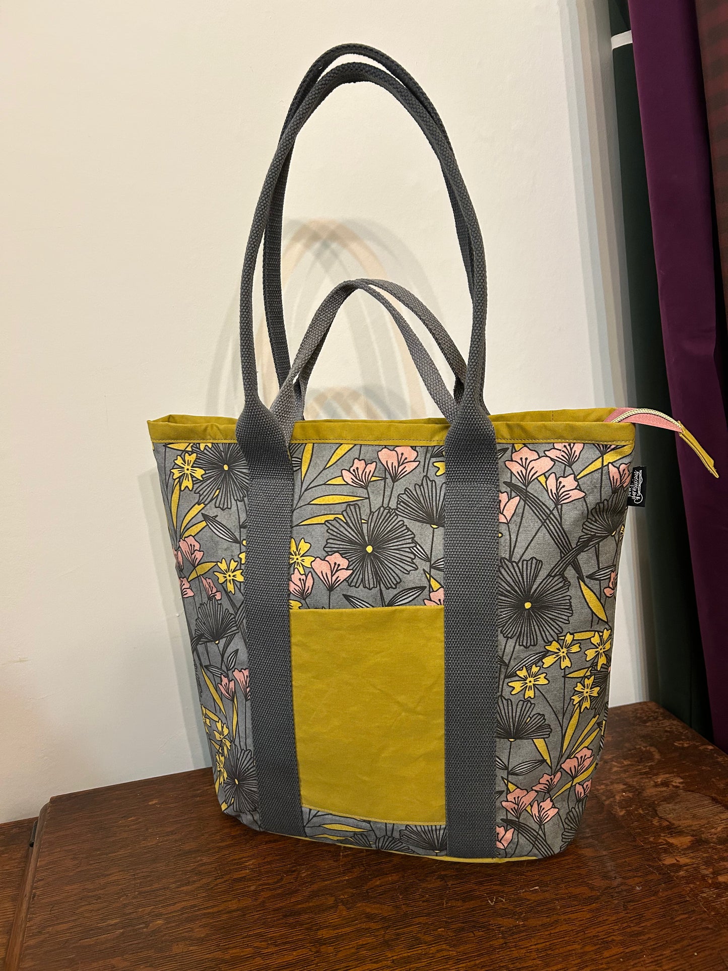 No Name Tote Grey Floral